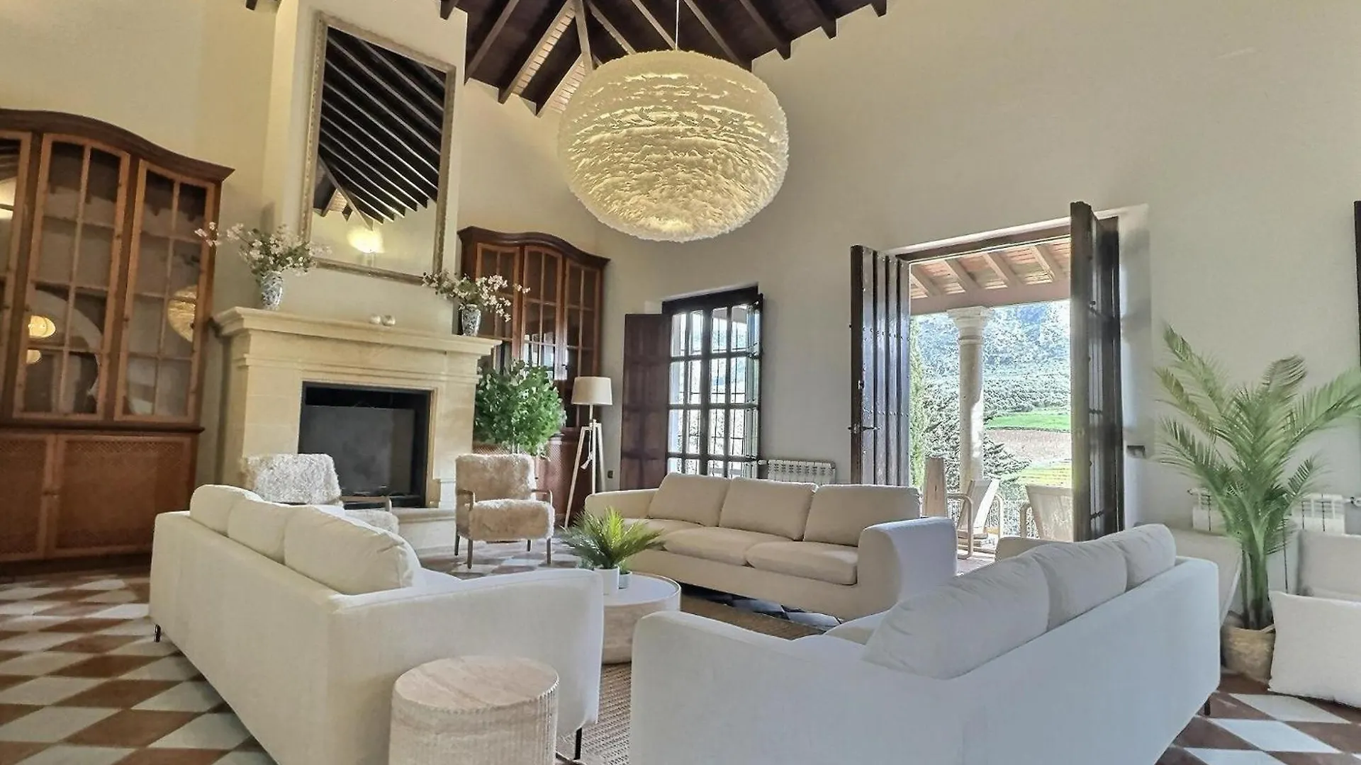 Villa New! Your Ultimate Luxury Finca With 11Br, Pool, Jacuzzi, Gym And Sauna Just 30 Minutes From Malaga! Villanueva del Rosario Spain